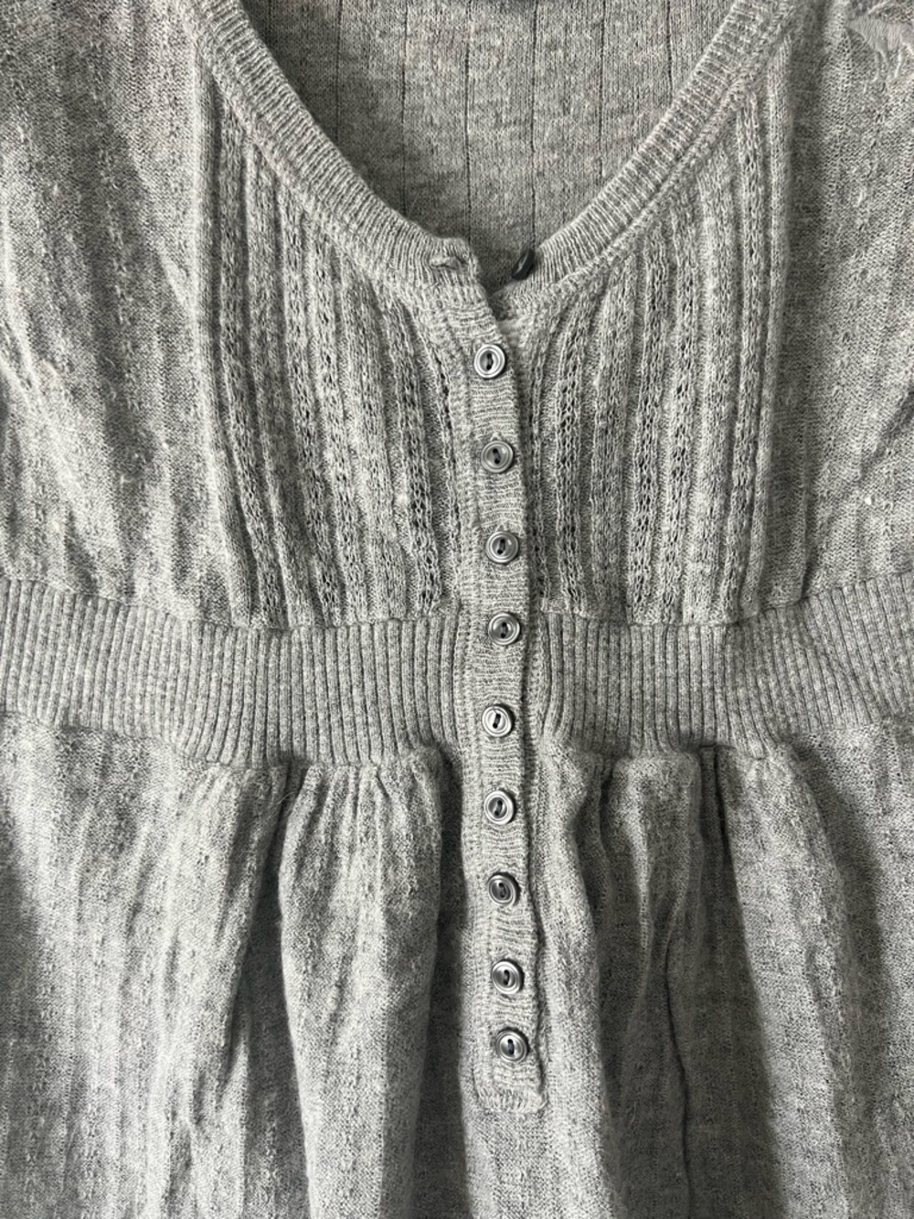 VTG Y2K Abercrombie & Fitch Cable Knit Babydoll Top Gray Button Front Size M - Picture 2 of 6